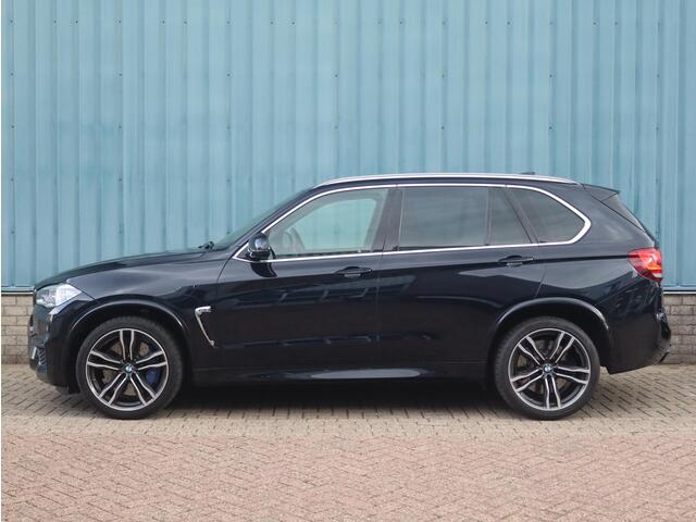 BMW X5 M 575PK | PANO-DAK | 21 INCH | B&O | HUD | TREKHAAK | REAR SEAT ENTERTAIMENT |