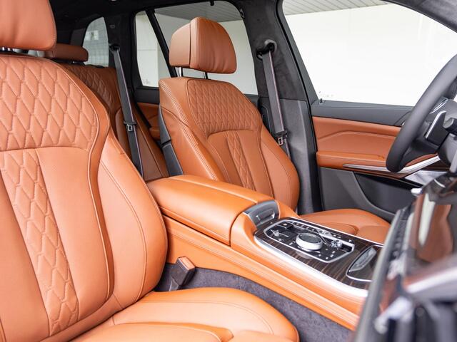 BMW X5 xDrive50e | M Sportpakket Pro | Innovation Pack | Comfort Access | Soft-Close | Panoramadak | Stoeverwarming | Bowers & Wilkins | Trekhaak