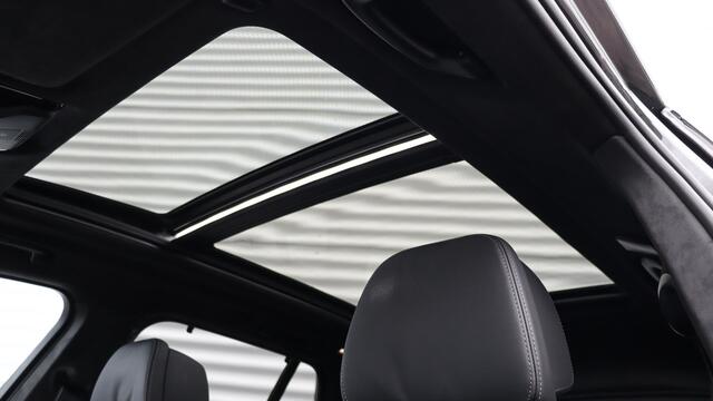 BMW X5 xDrive50e M-Sport Pro | Massage | Sky Lounge | Harman/Kardon | Soft-Close | Head-up | Carbon | Achterasbesturing