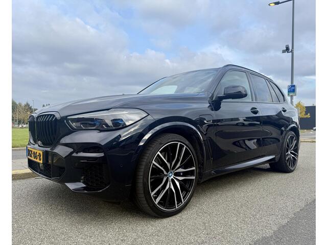 BMW X5 xDrive45e M-Sport Pano / 22 inch / HUD / 360 / Laser / Trekhaak / Vol!