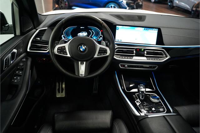 BMW X5 xDrive45e M-Sport/Pano dak/Trekhaak/Clanck sound/Kristal pook