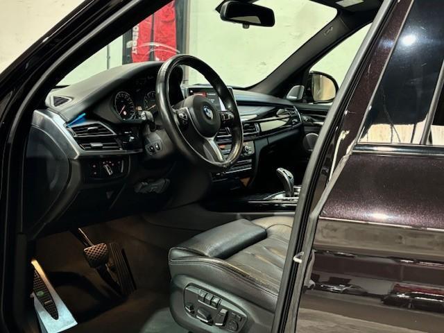 BMW X5 xDrive35i High Executive | Rubinschwarz | M-Sport | Trekhaak | B&O | Panoramadak | NL auto | BMW onderhouden |