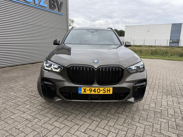 BMW X5 xDrive45e High Executive M Sport Laser Licht Trekhaak Panoramadak Comfortzetels 22 Inch 4WD Besturing ACC Head-Up Display Keyless Entry Stuurwielverwarming