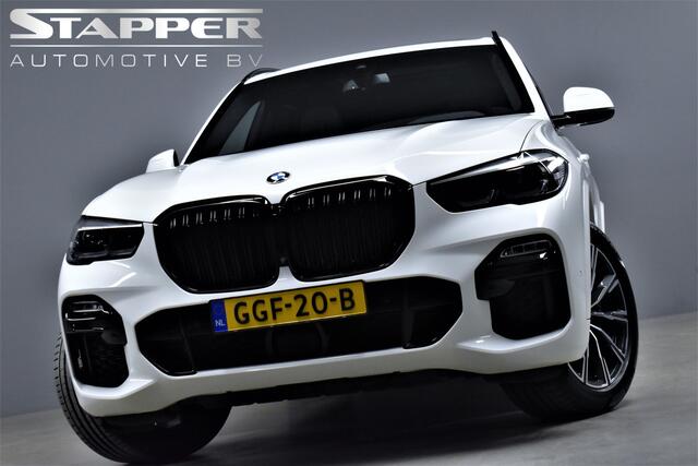 BMW X5 xDrive45e 399pk 6-Cil. Automaat M-Sport Pano/Trekhaak/Harman-Kardon/Virtual/Carplay/Head-Up/Cameras/Luchtvering