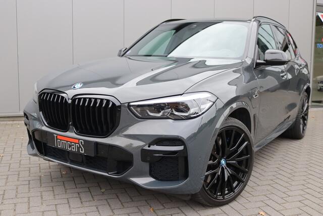 BMW X5 xDrive45e High Executive Pano-dak/Luchtvering/22-Inch/M-Sport/Co-pilot
