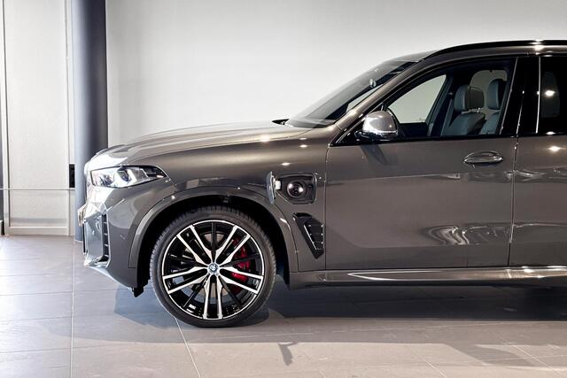 BMW X5 xDrive50e | M Sport | Sky Lounge | Stoelventilatie | Iconic Glow | Trekhaak |