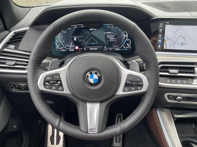 BMW X5 xDrive45e High Executive M Sport 21''/Softclose/Active Steering/Panoramadak Skylounge/Head up/Led Laser/Harman Kardon/Dodehoek/360 camera/Luchtvering/Leder + massage + memory