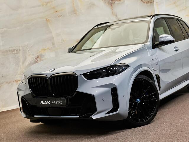 BMW X5 xDrive50e M Sport Pro, M stoelen, 4-wielbest., B&W, massage, CraftedClarity, pano, Merino, memory, 22", HUD, tr.haak, privacy