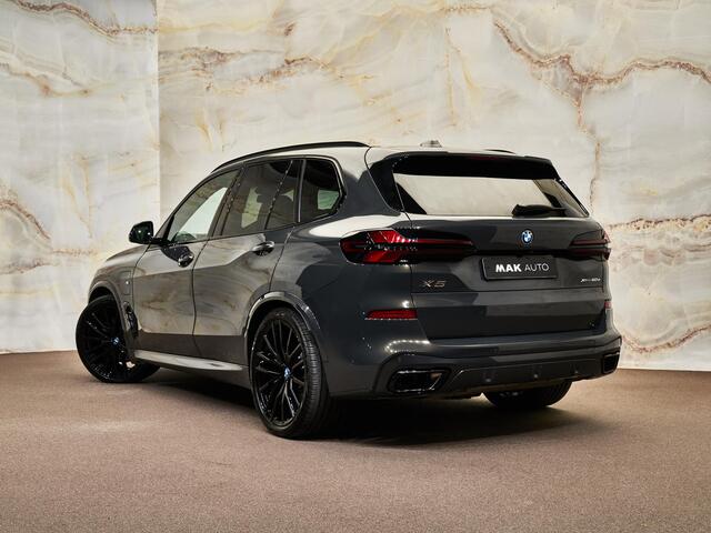 BMW X5 xDrive50e M Sport Pro, M stoelen, 4-wielbest., B&W, massage, CraftedClarity, pano, Merino, memory, 22", HUD, tr.haak, privacy