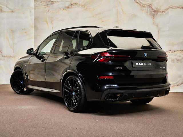 BMW X5 xDrive50e M Sport Pro, M stoelen, 4-wielbest., B&W, massage, CraftedClarity, pano, Merino, memory, 22", HUD, tr.haak, privacy