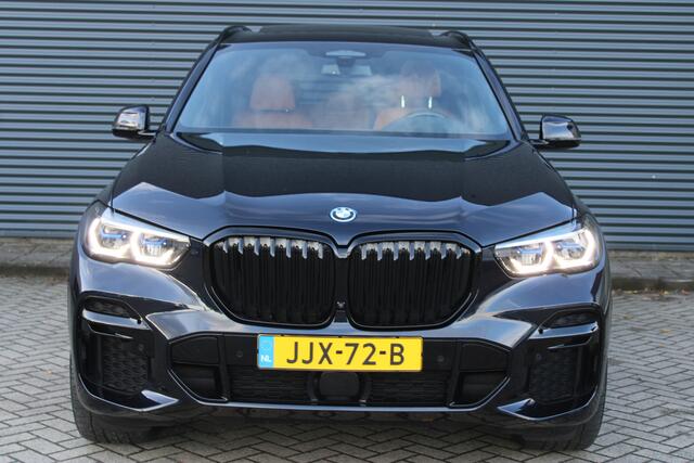 BMW X5 xDrive45e M-Sport Laser PanodakStoelventilatie incl. Massage Head-Up Adaptive-Cruis Meesturende-achteras