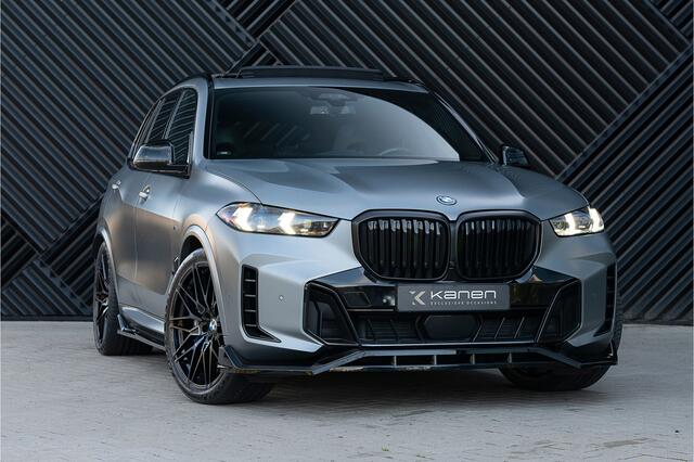 BMW X5 xDrive50e LCI M-Sport Pro ACC Pano M Seats Alcantara Hemel Massage Stoelvent. B&W Head Up 360 Kristal Trekhaak