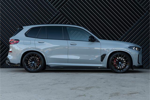 BMW X5 xDrive50e LCI M-Sport Pro ACC Pano Alcantara Hemel Massage Stoelvent. B&W Head Up 360 Kristal Trekhaak