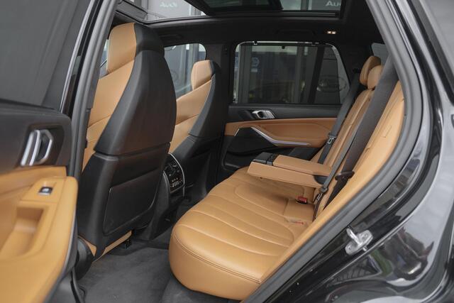 BMW X5 xDrive45e 394pk M-sport AC Shnitzer Panoramadak X5M Seats 4-wielsturing Carbon Laser 22" LMV NLauto