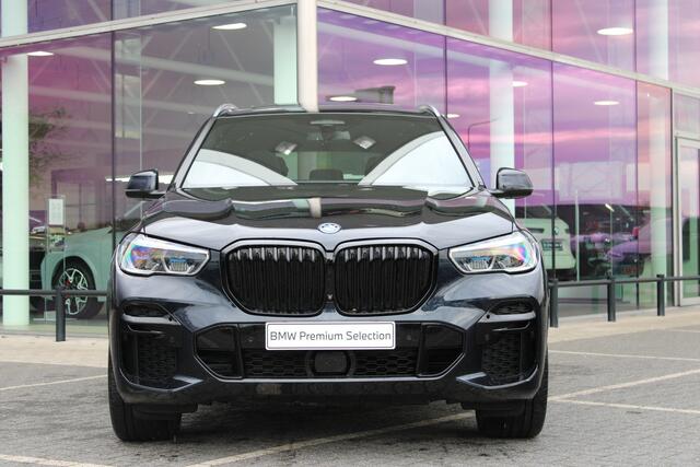 BMW X5 xDrive45e High Executive M Sport Automaat / Panoramadak / Laserlight / Bowers & Wilkins / Soft-Close / Head-Up / Parking Assistant Plus / Adaptief onderstel