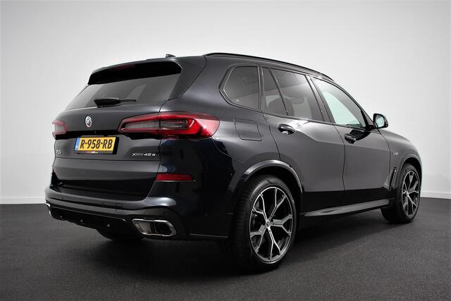 BMW X5 xDrive45e High Executive M-Sport Panorama Dak Head-Up Display Harmon Kardon 21 Inch Lichtmetalen Velgen 360* Camera