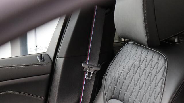 BMW X5 xDrive50e M-Sport Pro | Massage | Sky Lounge | Harman/Kardon | Stoelventilatie | Head-up | Trekhaak | Carbon