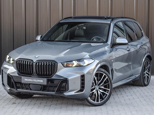 BMW X5 xDrive50e | M-SPORT BRAKE | COMFORT ACCESS | SOFT CLOSE | TREKHAAK | SHADOW-LINE | PANORAMADAK | STOEL VENTILATIE | AMBIANCE AIR | AMBIANCE LIGHT | ADAPTIVE LED | ACTIVE CRUISE | 360 CAMERA | DAB+ | HARMAN/KARDON | GESTURE CONTROL |