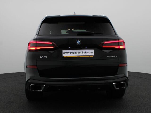 BMW X5 xDrive45e High Executive | M Sportpakket | Audio Media Pack | Adaptive Air Suspension | Panorama-Glasdak Sky Lounge | Comfortstoelen | DAB | HiFi | 20''
