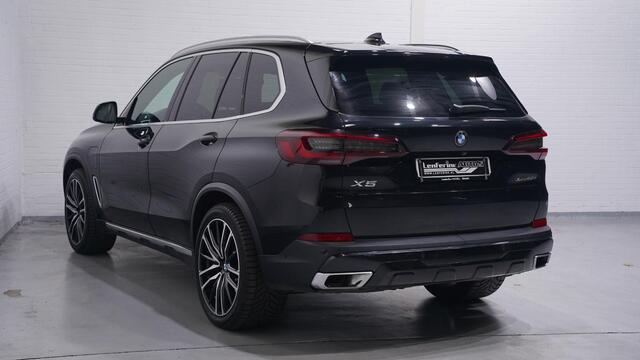 BMW X5 xDrive45e xLine Panodak Comfortstoelen Harman Kardon Camera Hud Apple Carplay Luchtvering Laser light