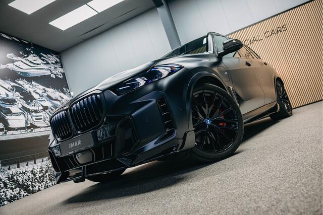 BMW X5 xDrive50e | M uitgevoerd | Trekhaak | Head-Up | Luchtvering | Matte Wrap |