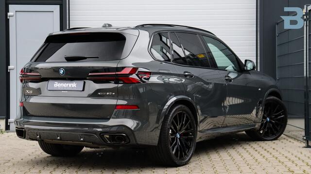 BMW X5 xDrive50e M-Sport Pro | Massage | Harman/Kardon | Stoelventilatie | Panoramadak | Head-up | Soft-Close | Trekhaak | Carbon