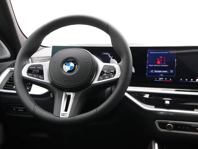 BMW X6 M60i xDrive Active Steering / Comfortzetels / Panoramadak / Bowers & Wilkens / Trekhaak