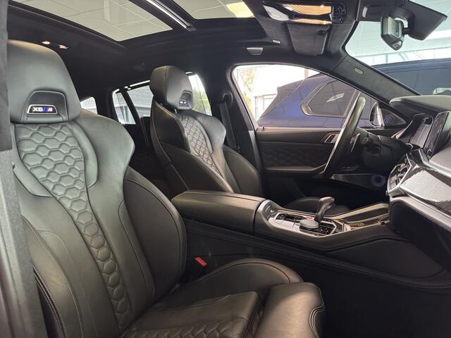 BMW X6 M Competition / Trekhaak / Panoramadak / 360Camera / Head-up / Rear Entertainment / Bowers & Wilkens / 22'' / Softclose / Intr.voorverwarming / Carbon intr. / Stoelventilatie / Stuur+Stoelverwarming / DAB