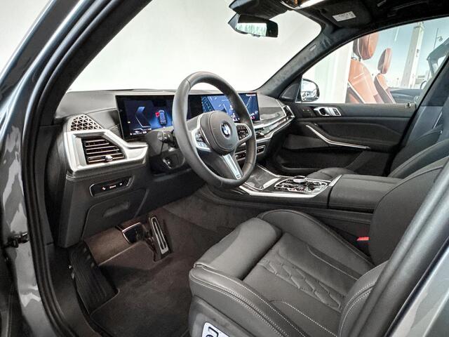 BMW X7 xDrive40i | M Sport | Stoelverwarming | Skylounge | Harman Kardon | Trekhaak | Driving Assistant Plus |