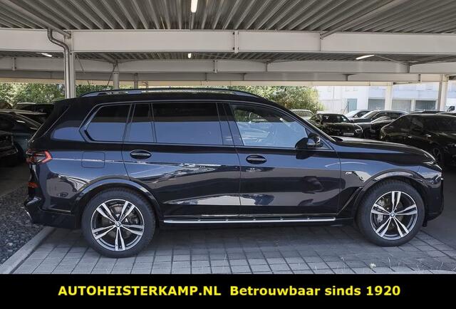 BMW X7 xDrive40d M Sport 340 PK Grijs Kenteken ACC Trekhaak Luchtvering Head-Up Memory 21 Inch