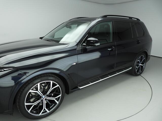 BMW X7 xDrive40i | M-Sportpakket | LED | Leder | HUD | Schuifdak | trekhaak | Active cruise | DAB | Harman-kardon sound | Alu 22 inch
