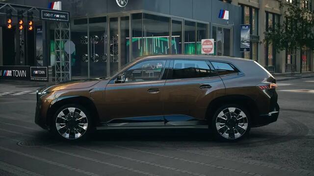 BMW XM PHEV 50e High Executive Automaat / Trekhaak / Adaptief M Onderstel Professional / M Multifunctionele Stoelen / Bowers & Wilkins / Soft-Close / Parking Assistant Plus