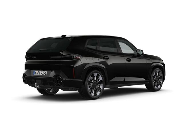 BMW XM 50e | 23"LM M Sterspaak (Styling 923M) Bicolor Jet Black | Garagedeuropener geintegreerd in binnenspiegel | Trekhaak | Driving Assistant Professional | Bowers & Wilkins Diamond Surround Sound System