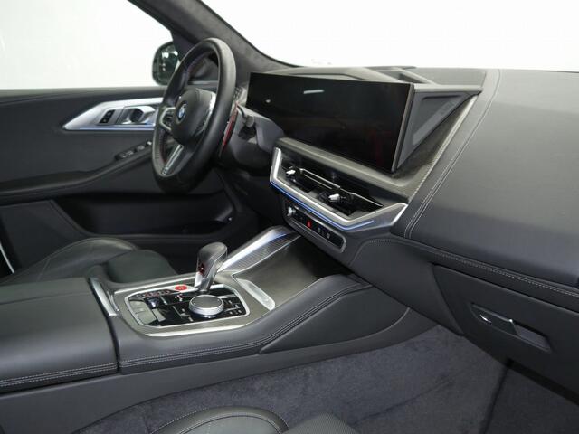BMW XM 50e | 23" | Individual leder | Harman/kardon | Trekhaak | Co Pilot | Stoelver. + massage + ventilatie