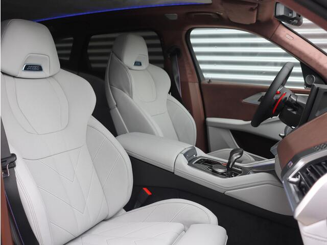 BMW XM 50e | Bowers & Wilkins | Driving Assistant Prof. | Trekhaak | Soft-Close | Stoelventilatie | Massagestoelen | 23'' LMV