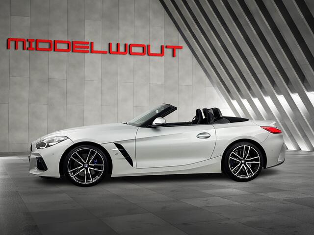 BMW Z4 Roadster sDrive30i/ M-Pakket-Remm/El.Stoelen/BTW/19"/Camera/Harm.Kardon