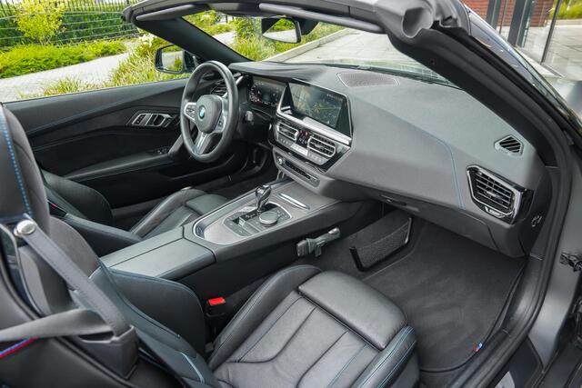 BMW Z4 Roadster M40i 340pk High Executive Edition |M-sportpakket|dealer onderhouden|Harman&Kardon|memory|head up|Apple Carplay|parkeer camera|blind spot|19" lichtmetalen velgen|