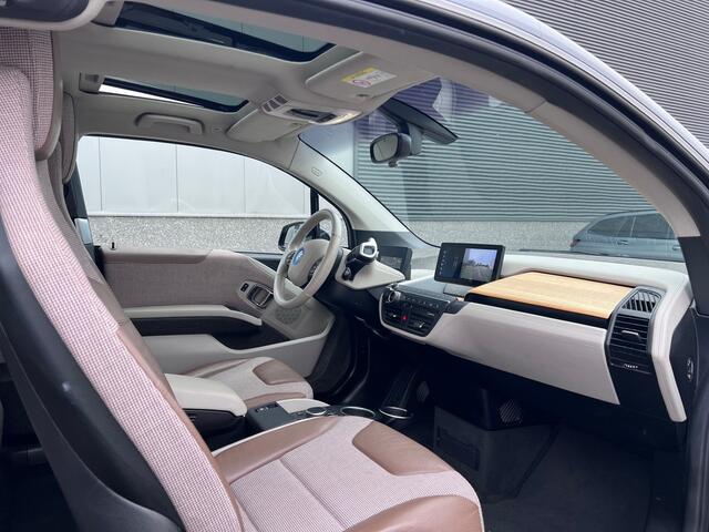 BMW i3 S Executive 120Ah 42 kWh/184pk/Sunroof/ Lodge int./W-pomp/3-fase/20"