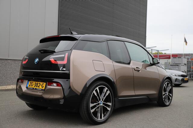 BMW i3 S Executive 120Ah 42 kWh/184pk/Sunroof/ Lodge int./W-pomp/3-fase/20"