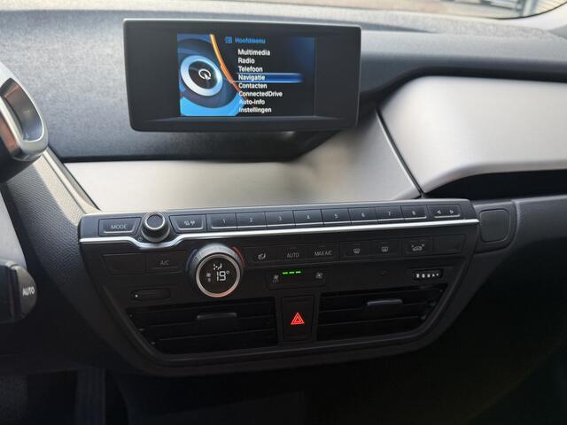 BMW i3 Basis iPerformance 94Ah 33 kWh NL Auto 2017 Km 89.147 Dealer onderhouden !!