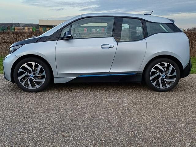 BMW i3 Basis Comfort Advance 22 kWh /Clima/Camera/Stoelverw./Cruise/