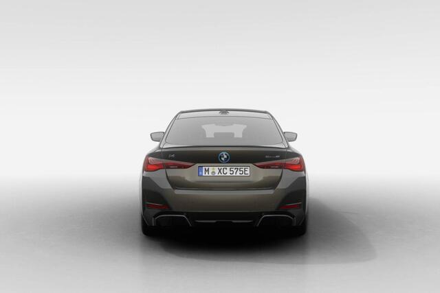 BMW i4 eDrive35 M Sport Edition | M Sport Pro | Comfort Pack | Elektrisch bediend glazen schuif-/kanteldak