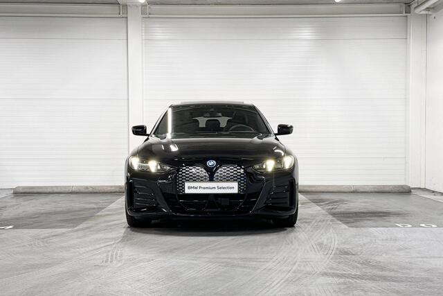 BMW i4 eDrive35 | M-Sport Pro | Comfort Pack | Active Cruise Control | Schuif-/kanteldak | Comfort Access