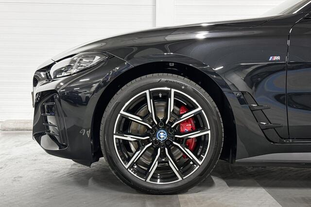 BMW i4 eDrive35 | M-Sport Pro | High Executive | Active Cruise Control | Schuif-/kanteldak