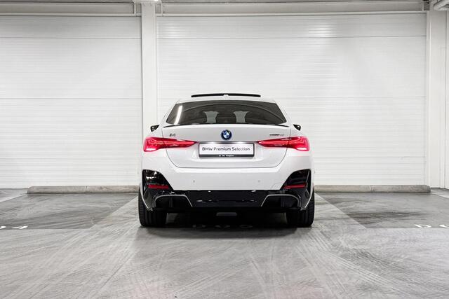 BMW i4 eDrive40 | M-Sport Pro | Innovation Pack | Comfort Pack | Driving Assistant Professional | Harman/Kardon | Schuif-/Kanteldak | Comfort Access