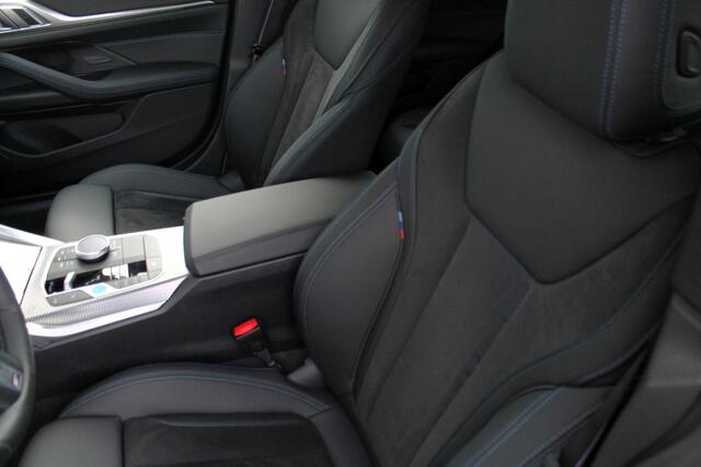 BMW i4 eDrive35 M Sport / Active Cruise Control / Stuurverwarming / Live Cockpit Plus / Parking Assistant / Widescreen Display