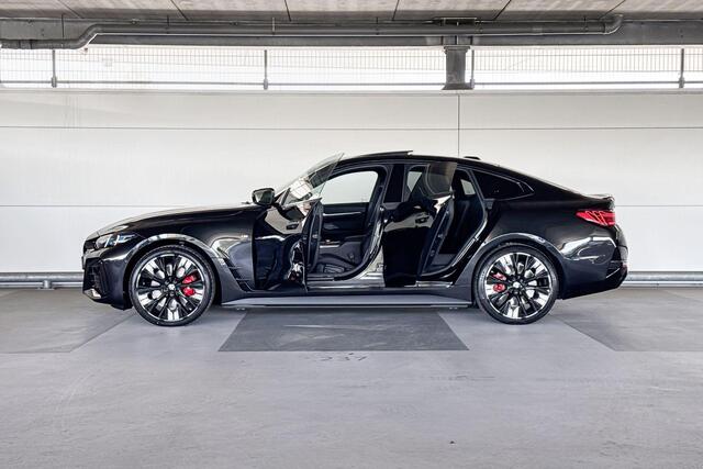 BMW i4 eDrive40 84 kWh | M Adaptief onderstel | Elektrisch bediend glazen schuif-/kanteldak