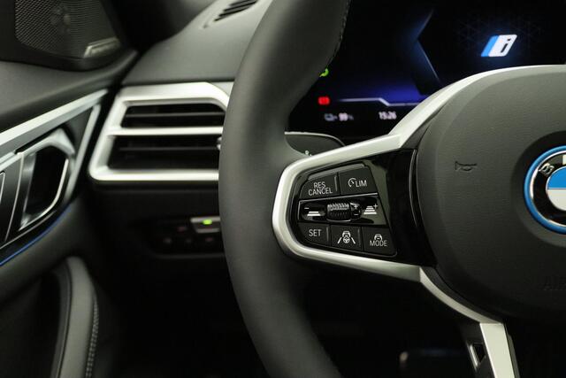 BMW i4 eDrive35 M Sportpakket Pro | Innovation Pack | Comfort Pack | Stuurwielrand Verwarmd | Comfort Access | Elektrisch Verstelbare Sportstoelen | Driving Assistant Professional | DAB | Harman Kardon | 19''