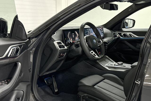 BMW i4 eDrive35 | M-Sport Pro | Comfort Pack | Active Cruise Control | Hifi System | Schuif-/kanteldak | Comfort Access | Trekhaak