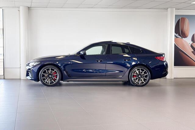 BMW i4 eDrive35 M Sport Edition 70 kWh | Glazen Panoramadak | Stoelverwarming | Achteruitrijcamera |